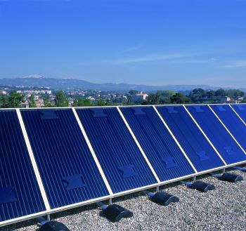 picture 2: BARRIAL® Sicherheitsgeländer mit integrierten Photovoltaikmodulen