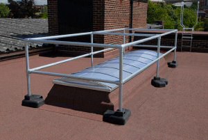 Absturzsicherung für Metalldächer (von: Simplified Safety GmbH)